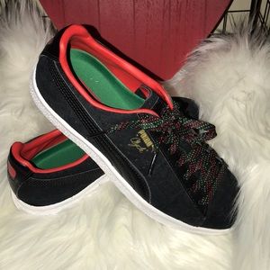 Puma Clyde GCC Sneakers Black- Womens- Size 9